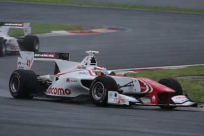 Super Formula Fuji: Vandoorne spint uit de wedstrijd