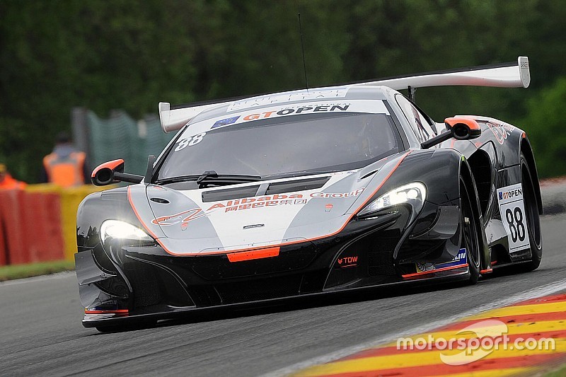 Come Ledogar si prende la pole per Gara 1 a Silverstone