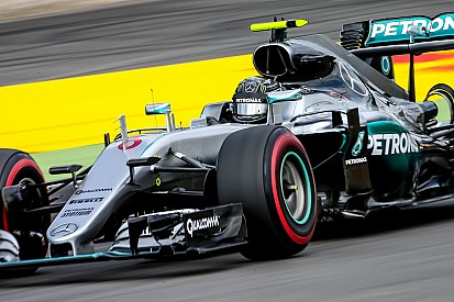 Rosberg repite en los segundos libres de su país