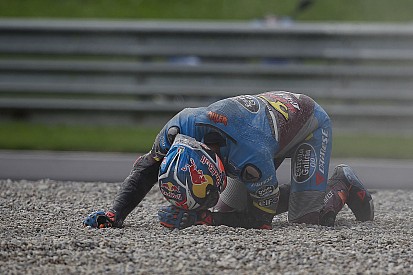 Miller, evacuado a un hospital tras una dura caída en el Warm Up