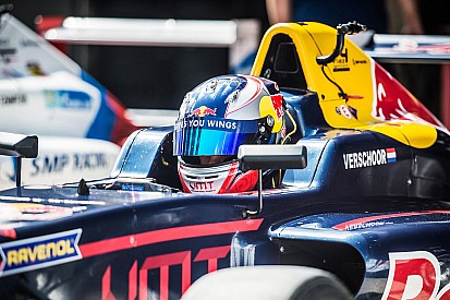 SMP F4 Moskou: Verschoor wint door drive through's ontsierde race