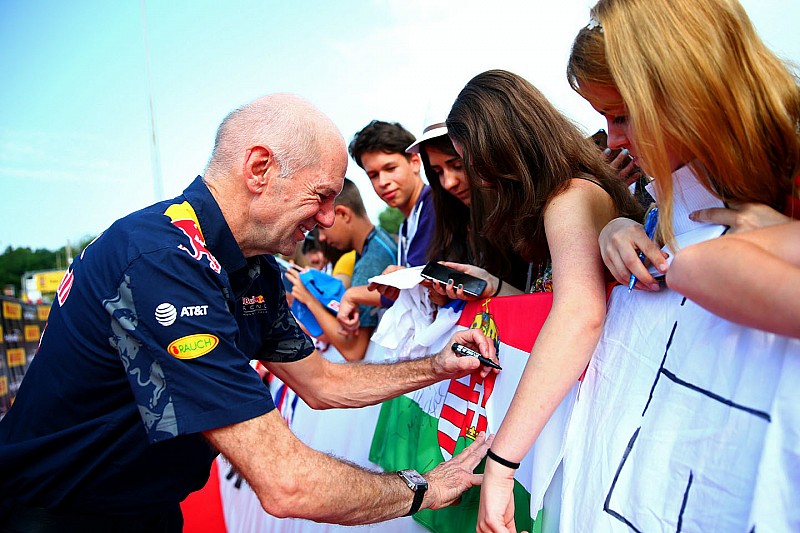 “Newey speelt grote rol bij ontwikkeling nieuwe Red Bull-auto”, aldus Horner