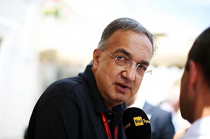 Президент Ferrari пригрозил увольнением "неуспевающим" членам команды