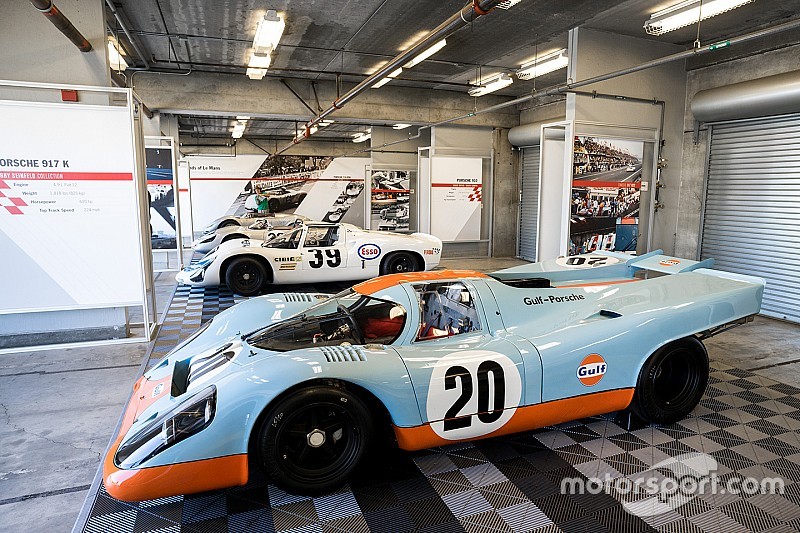 Porsche-demonstraties van Lammers en Van Lennep tijdens Historic Grand Prix Zandvoort