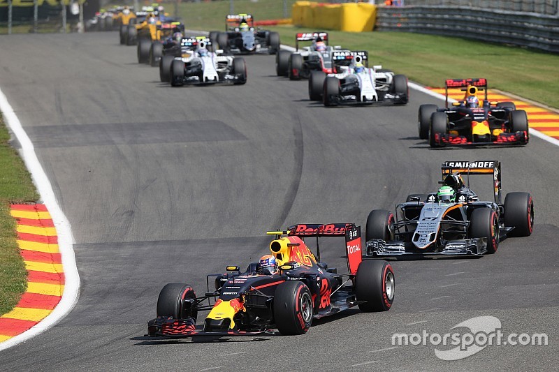 Los daños en el coche le costaron 1.5 segundos a Verstappen en Spa
