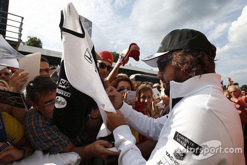 Alonso, amor y desamor en Monza: