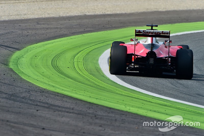 Vettel überzeugt: Kein Zeitgewinn bei Tracklimit-Überschreitung in Parabolica