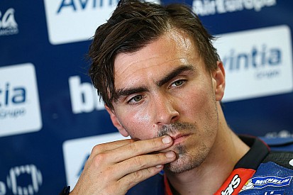 Baz en Pol Espargaro met de schrik vrij na zware crash op Silverstone