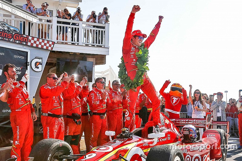 Scott Dixon domina a Watkins Glen, Power finisce a muro