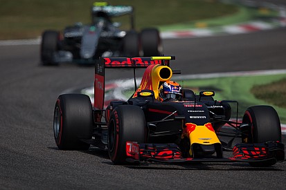 Verstappen wijt slechte start aan team