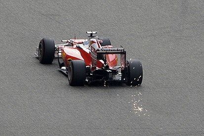 Pérez kameranézetéből a drámai jelenet, ahogy Vettel nekimegy Raikkönennek