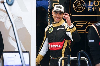 Retteghetnek a csapatok a jótékonysági meccsen: Pastor Maldonado is pályára lép!
