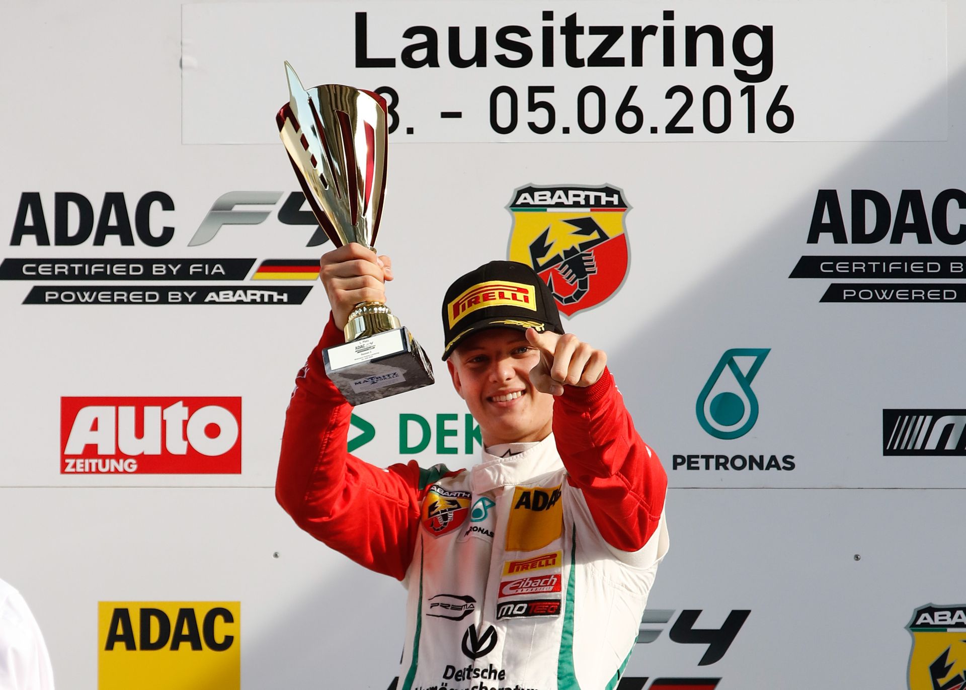 Úgy tűnik, Schumacher fia nem örökölte apja futballtudását