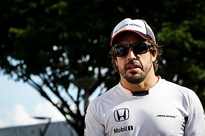 Alonso: "Si fuera jefe de equipo de F1 ficharía a Sainz y Vandoorne"