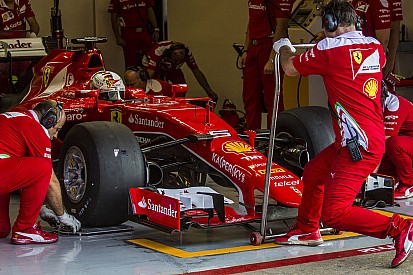 Vettel: "Auto's voor 2017 Pirelli-tests ontberen grip en downforce"