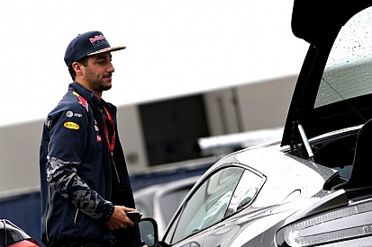 Már most a szezon manővereként emlegetik Ricciardo Bottas elleni előzését