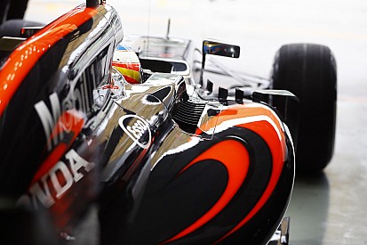 Alonso racet met motorupdate in Japan