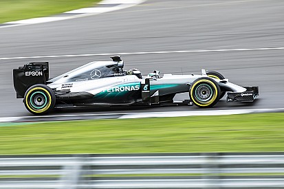 Lorenzo noteerde ‘erg competitieve' rondetijden tijdens Mercedes F1-test