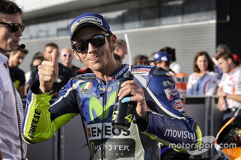 Valentino Rossi: Gebrochener Finger nur