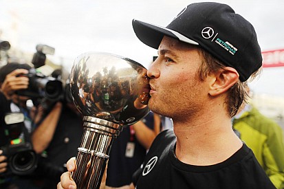 Rosberg: "No me conformo con terminar segundo"
