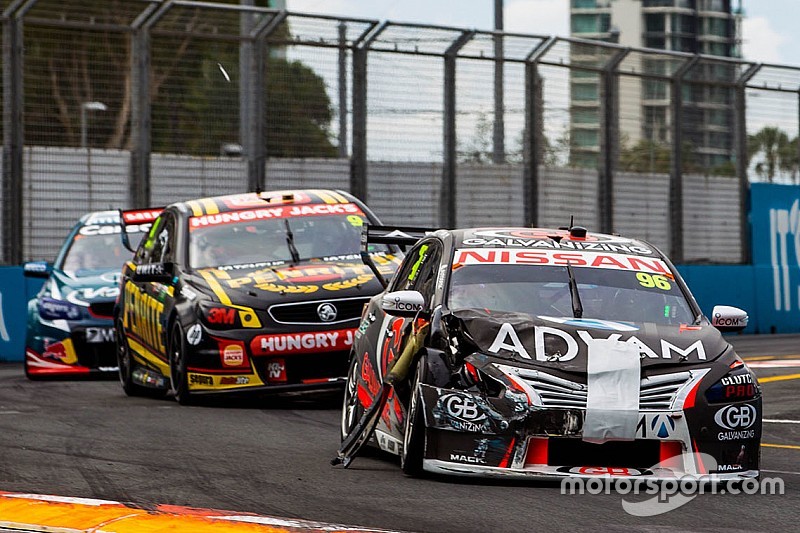 Supercars in Surfers Paradise: Titelkampf spitzt sich weiter zu