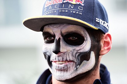 Verstappen limitará sus comunicaciones de radio para no sonar arrogante