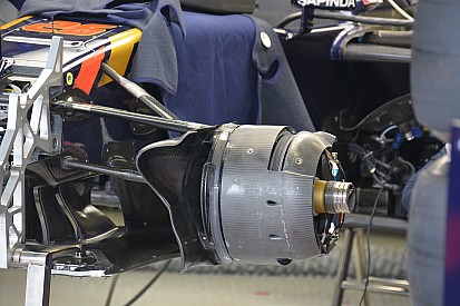 Технический брифинг: расширенные тормозные воздухозаборники Toro Rosso
