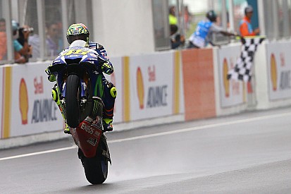 Rossi: “Dovizioso, Pedrosa, Crutchlow… todos hacen la gran carrera contra mí"