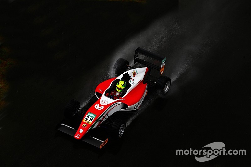 Mick Schumacher begint aan F3-voorbereidingen