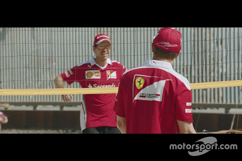 Vídeo: Vettel y Raikkonen se enfrentan en un partido de voley playa