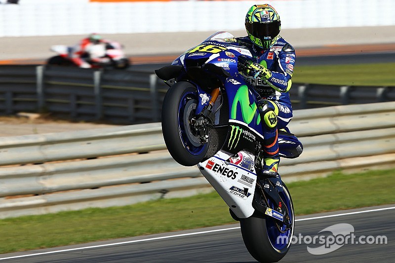Rossi blij met 'extra belangrijke plek' op eerste startrij in Valencia