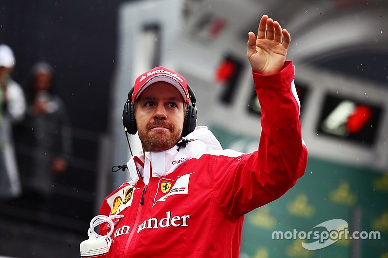 Vettel vuelve a quejarse de Verstappen
