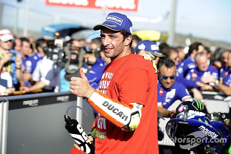 Iannone lawan rasa sakit demi finis di podium