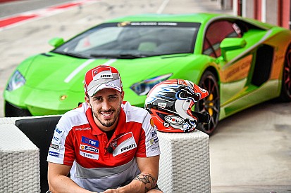 Dovizioso correrá en Valencia con un Lamborghini