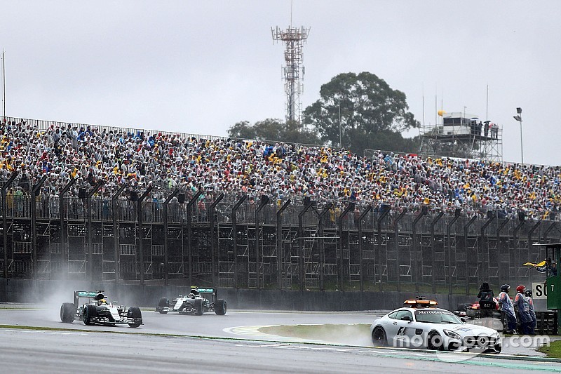 Brasil, la interrogante para el calendario 2017 de F1, dice Ecclestone