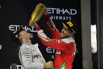 Vettel: "Het mag duidelijk zijn dat ik Rosberg niet vervang"