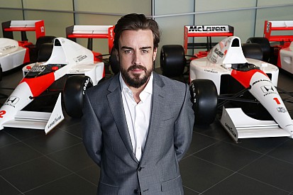 Alonso reafirma su compromiso con McLaren para 2017