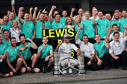 Wolff bekräftigt Mercedes-Credo 2017: Teaminteressen gehen vor Fahrerinteressen