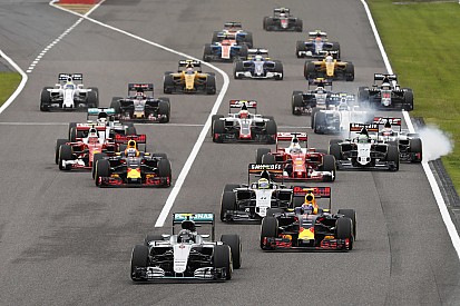 La F1 híbrida es sólo un tema de marketing, según Newey