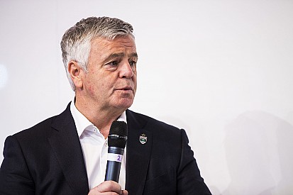 Warwick vindt dat blauwe vlaggen moeten worden afgeschaft