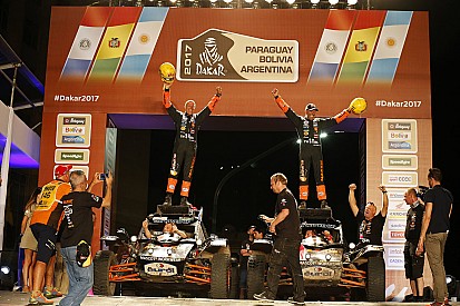Tim en Tom Coronel naar Morocco Desert Challenge: "Dat hebben we verdiend"
