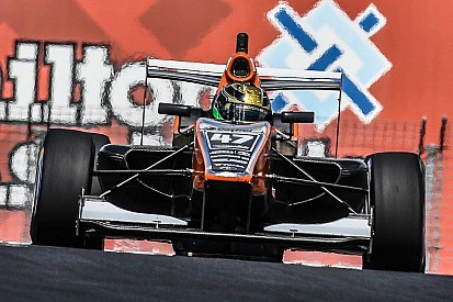 Soori met Motopark in EK Formule 3
