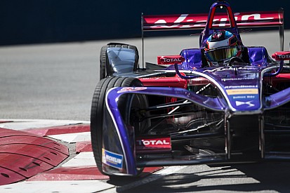 Formule E Buenos Aires: Lopez snelste in VT1, sterke Frijns ziet teamgenoot crashen