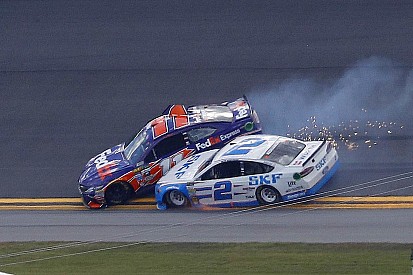 Keselowski defiende su movimiento