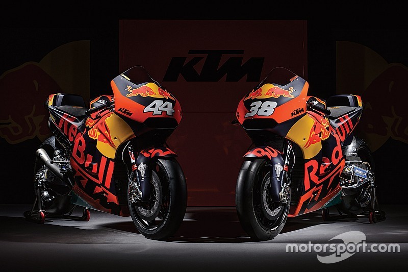Photos - La KTM RC16 sous toutes les coutures