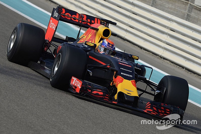 Jos Verstappen : Max champion en 2017 ?