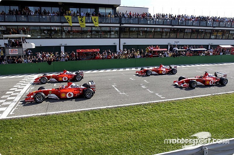 Концепт: сучасна Ferrari Ф1 у лівреї 15-річної давнини