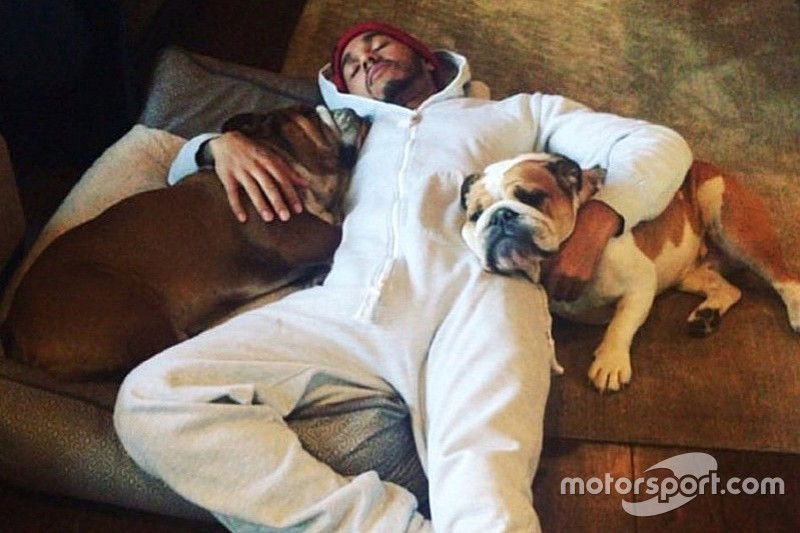 Navidad, entrenamientos y perros: cómo pasan sus vacaciones los pilotos de F1