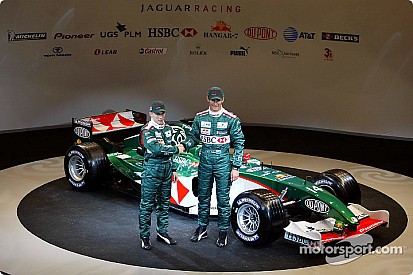 Tarihte bugün: Jaguar, F1'deki son aracını tanıtıyor