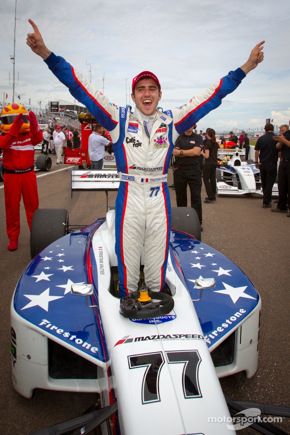 Race winner Tristan Vautier, Sam Schmidt Motorsports celebrates